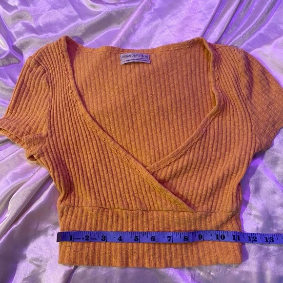 Urban outfitters cropped wrap top - Picture 4 of 5